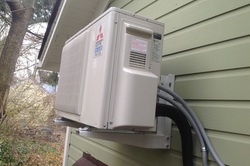 Mitsubishi Mini Split Heating And Cooling By A Mitsubishi Mini Split 